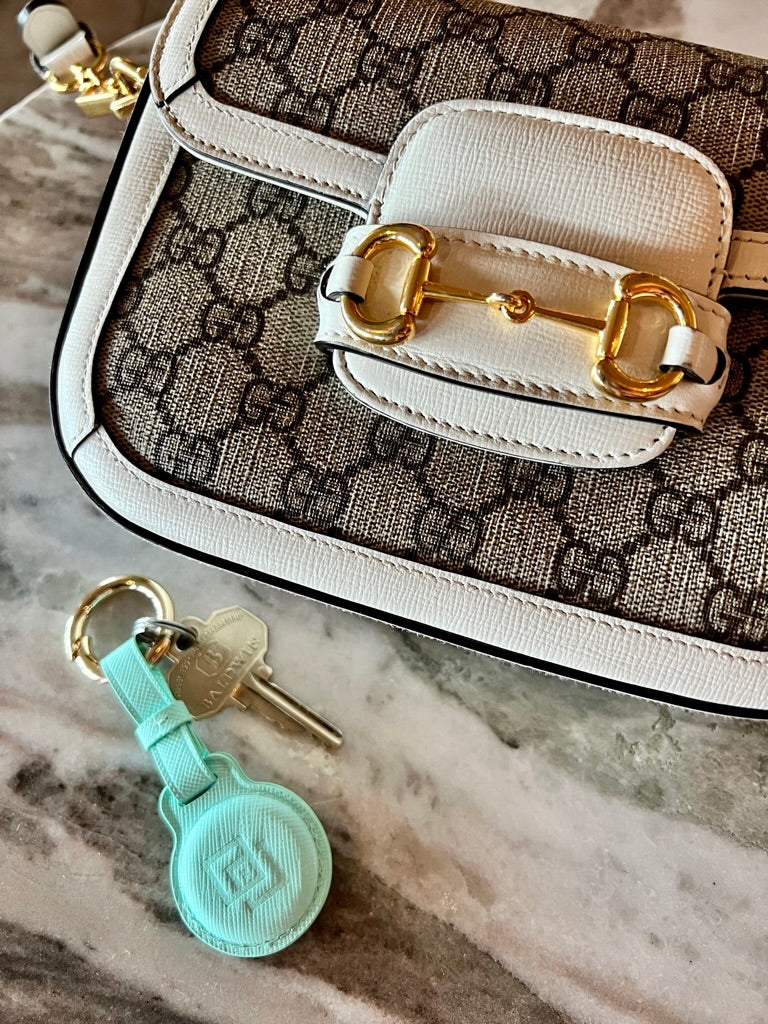 AirTag + Cool Mint Green Cover Bundle